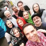 Behnoush Bakhtiari Instagram - بعضیارو با حرف میکشیم....بعضیارو با کارایی که کردیم و بعضیارو با کارایی که براشون نکردیم......رفقایی در سینما دارم که هیچوقت هیچ کاری براشون نکردم....اما آخ که چه دلم ضعف میره برای همشون.....در تمام این سینما فقط از یک خانم بازیگر خوشم نمیاد.......بخاطر نامردی و بیسوادی و روابط متعددش....ولی دوستانی دارم واقعا بهتر از برگ درخت......پشت صحنه ماخیلی باحالیم با کارگردان ماهمون آقای بهمن گودرزی..... @bahman.goudarzi @bahman.goudarzi