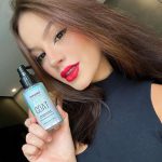 Bela Fernandes Instagram - Pessoal estou passando aqui para falar de minha presença hoje na Av. Paulista, nº 1405 para você que quiser adquirir o mais novo lançamento MAGIC COAT e tirar uma fotinha comigo te espero lá, um beijo. Estarei presente das 16h as 18h em… @macpaul