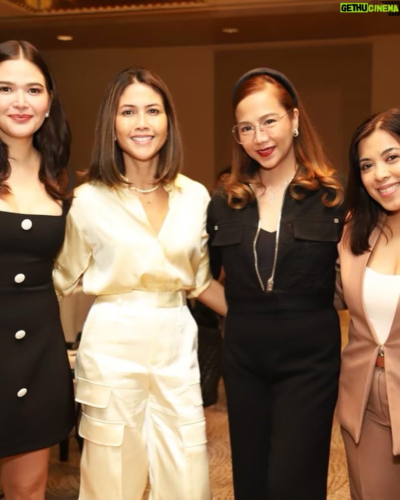 Bela Padilla Instagram - Happy women’s day! ❤️ Loved this intimate dinner that @voguephilippines hosted for @leannerobers ❤️ They invited women who have changed the game in their respective fields and I loved listening to and sharing stories with everyone! 😍