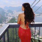 Bella Campos Instagram – Esse lugar tem uma vibe tão boa que ainda tá em mim ❤️ Bondinho Pão De Açucar – Rio De Janeiro