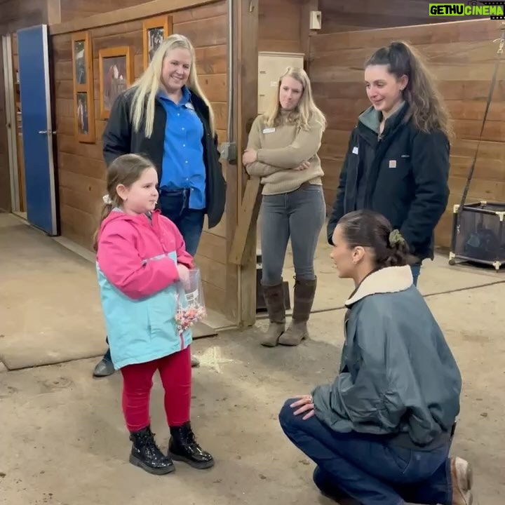 Bella Hadid Instagram - Had the best day at @specialequestrianspa with the sweetest and hardworking riders and volunteers. I feel so lucky to have experienced their magic and learn more about equine therapy and how deeply it can help people worldwide. I made friends for life! Thank you @path.intl for all that you do. You are so cherished and loved! PROFESSIONAL ASSOCIATION OF THERAPEUTIC HORSEMANSHIP INTERNATIONAL (PATH INTL) & SPECIAL EQUESTRIANS BARN AIM TO CHANGE LIVES THROUGH THE POWER OF HORSES BY PROVIDING EQUINE-ASSISTED SERVICES TO PEOPLE OF DIFFERENT ABILITIES.💘🐎💘 @SPECIALEQUESTRIANSPA @PATH.INTL