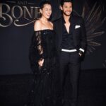 Ben Barnes Instagram - I feel so much love, affection and beaming pride for all the human beings in these pictures… We ‘made something’… #shadowandbone #netflix #thursday 🖤