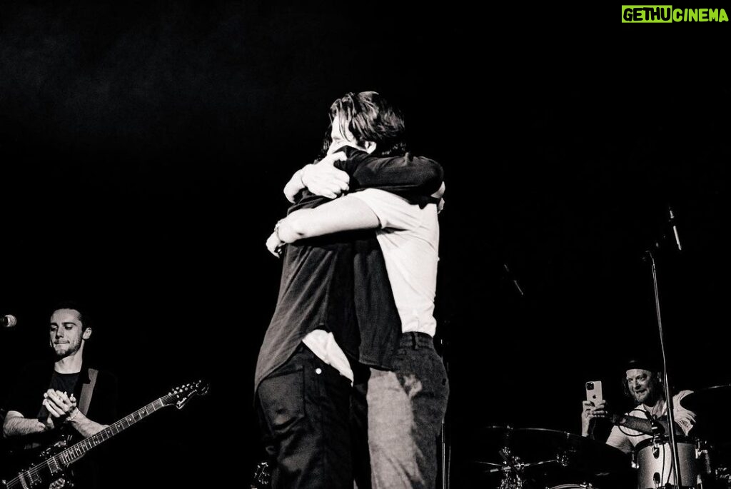 Ben Barnes Instagram - London shows were so incredible. Honestly, some of the greatest nights of my life; to share these songs in my hometown in front of everyone I love and to be joined on stage by my dad (see pic 5!) I felt entirely overwhelmed by all your love, support, singing and screaming! ‘You are beloved… so be loved!’ iykyk 💓 📸 : @yascowan Islington Assembly Hall