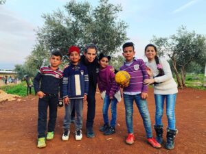 Ben Stiller Instagram - Here in Kura with @refugees, these extremely good soccer players had me exhausted after about 30 seconds. I’m also extremely not good. These kids are in the north of Lebanon, living in small settlements, now for the better part of their lives. They are not able to go home to Syria till the conflict is resolved and it feels safe to return. In the meantime they live in very rough conditions on basic subsistence levels with help from @refugees and other local actors. I was inspired by their laughter and desire to have fun in a challenging environment. Also inspired to get in better shape. 
#windedtooquickly @michaelmuller7 photo!

#withrefugees