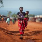 Ben Stiller Instagram - So moved to learn that each year refugees travel 1 billion miles to find safety. . Now there's a way to show solidarity with those who have had to flee violence and war. Make your own steps count and show refugees they're not alone. . 1 billion miles. With @refugees. . #stepwithrefugees . Photo: © UNHCR/Georgina Goodwin