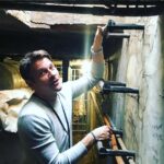 Ben Stiller Instagram - On the eve of #escapeatdannemora @sholtdseries PREMIERING TOMORROW 10 pm (wooo hooo!!!) on @showtime , I wanted to express my sincere gratitude to my amazing visual collaborators on this project for the last 2 years. @jessicaleegagne is an exceptional cinematographer, who works as hard as anyone I have ever met. The images she created in this story are beautiful and bleak and artful. The environments we captured were created by... #MarkRicker who is an amazingly talented production designer who’s work is so good you don’t even know he did it. Both were new partners who I won the lottery with and forever in debt to. And #PhilNeilson is a director whose work you have all seen on many films... he’s been an integral part of my creative life for over 10 years. His unit was HUGE part of this show, and I’d trust him with my life! He also happens to be a Marine, and has almost killed me. I feel so fortunate to have these and many more people as friends and partners on this crazy experience that is finally coming to fruition. 🙏🙏🙏🙏🙏🙏🙏🙏🙏🙏 Ps that’s a photo of Mark in the actual manhole that David Sweat and Richard Matt climbed out of on June 5, 2015.