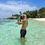 Benjamin Samat Instagram – Moment de pur bonheur aux Maldives ❤️🌴 Papa comblé 🥹 Ayada Maldives