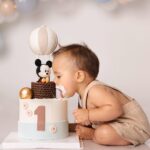 Benjamin Samat Instagram - 30/09/2022 🥹🎂 1 an que ce petit être à chamboulé notre vie, cet amour indescriptible qu’on ressent chaque jours, notre petit bonheur, ce petit coquin qui a soufflé sa première bougie 🥹🫶🏼 Papa & Maman t’aime très fort ❤️ Joyeux anniversaire Andrea 🎂 Dubai, United Arab Emirates