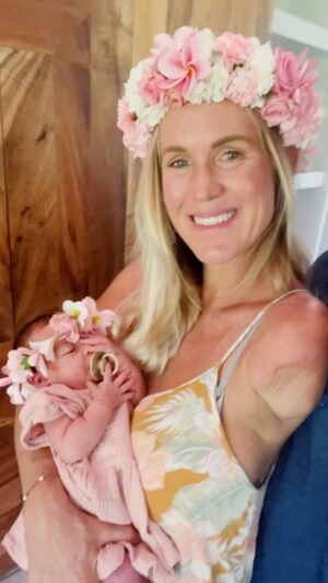 Bethany Hamilton Instagram - Meet our beautiful daughter Alaya Dorothy Dirks! 
🌸👼🏽💝
We are feeling really grateful to God for the blessing of family. We are honored for this opportunity to raise our children, to love, serve, protect and guide them through life! 🌸💖✨