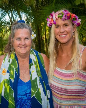 Bethany Hamilton Instagram - I’ve had a heart for teenage girls for a long time now because it’s hard… I often remember how uncomfortable it felt to be one. When I was teenager I struggled with body image being surrounded by beach culture and always being in a swimsuit. I remember feeling awkward, wondering if I fit in, wanting to be accepted. Feeling beautiful, confident, and well-equipped wasn’t something that always came naturally, but it’s what I wanted.

I’m so incredibly grateful I had amazing, loving mentors in my life to help me grow from that uncomfortable girl into a happy, confident and more importantly a faithful woman.

And this is why today I’d doing my @ohanaexperiences program to help teenage girls become the best version of themselves! Equipping them to navigate this world with clarity, grace, strength, and joy — all while knowing that their mom is in their corner to love, support, and guide them through it all!

My ‘Ohana Mother Daughter Experience is a 90-day mentorship program with weekly Zoom sessions with me AND an all-inclusive, luxury 3-night retreat with me in Hawaii! During the weekly calls, we’ll be covering some of life’s biggest topics, featuring expert guests to share their insight. And in Hawaii, we’ll hang out, swim, dine, and of course, surf!

A time to go deeper together as mother and daughter and talk about important issues like relationships, dating, conflict and more. A time to grow in confidence and faith. And help them develop the grace and confidence to become all they are meant to be even in today’s confusing and wild world.

If you’re interested in this incredible bonding opportunity and creating memories with your daughter, click the link in my bio to book a call with my team and grab one of the final spots in my August to October program. Let’s hang in Hawaii this October! 🤙🏽 #bhohanaexperience #ohanaexperiences