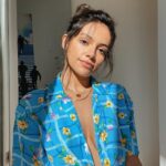Bethany Mota Instagram - this shirt gives me big *dad on vacation* vibes