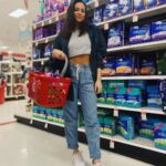 Bethany Mota Instagram - Did you know more than half of girls lose confidence at puberty? And at age 10, their physical activity levels decrease as well? To combat this, @Always_brand is supporting @girlsontheruninternational, a national nonprofit dedicated to helping girls boldly pursue their dreams. This weekend in LA, GOTR is hosting a 5K celebration, and I’ll be there Sunday! I’m currently @target picking up items from the Confidence Wish List Always + GOTR put together based on items girls in the program need the most, but might not have access to, like pads! I’ll share the link in my stories on Sunday for you to help keep these girls in the activities they love! #ad