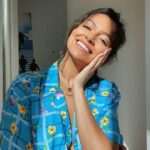 Bethany Mota Instagram - this shirt gives me big *dad on vacation* vibes