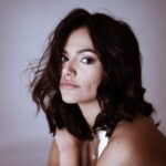 Bethany Mota Instagram - I’ve made peace with my pieces the pieces showed me how to heal they taught me how to build 🌙 📸: the lovely @smac.snaps Los Angeles, California
