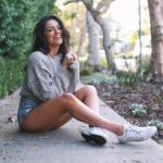 Bethany Mota Instagram - Happy #internationalwomensday to all my strong and beautiful ladies!!!! 💪🏼♥️💋✨ Los Angeles, California