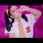 Bharti Singh Instagram - Breaking news…Breaking news…Breaking news! 🚨 Aakhir kya hai yeh chakkar, kyun ghoom rahe hain hum sab, bachche bankar? Dekhiye #SRGMPLilChamps, bahut jald, sirf @zeetv par. #SRGMPTeaser #ShankarMahadevan #AnuMalik #NeetiMohan #BhartiSingh