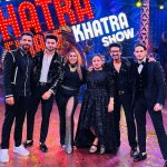 Bharti Singh Instagram - Finally show done #khatrakhatrakhatra with @bharti.laughterqueen @saajzofficial @punitjpathakofficial @haarshlimbachiyaa30 @colorstv @voot Parmotion song Bechari #bechari @timesmusichub @bigbashofficial @kkundrra @divyaagarwal_official
