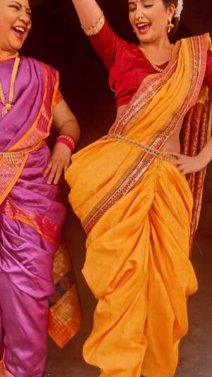Bhavika Sharma Instagram - Following the trend with my pushpe❤️

#dance #trending #reels #fun