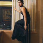 Bhumi Pednekar Instagram - Tonight for @vogueindia #ForcesOfFashion Look - @khaite_ny Jewels - @vakjewels @abhilasha_pret_jewelry Bag - @rencorporation Styled by - @manishamelwani @sanyakapoor @sim.ran_awayy @iambidipto_ @gypsy.girl.world Hair - @the.mad.hair.scientist Makeup -@sonicsmakeup Photographer-@trishasarang Managed by- @thebombaygirl_
