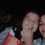 Bia Jordão Instagram - passando pra declarar (publicamente) meu orgulho pela minha irmã. ontem fui ao cinema prestigiar o novo filme que ela participou e, a cada momento que eu a via em cena, meu coração transbordava de tanta alegria. que delicia poder te ver voando alto, irmã. seu talento é apenas um detalhe comparado com sua preciosidade. voa mais alto porque to aqui esperando pra te aplaudir de pé. te amo, preciosa.