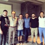 Bilal Hancı Instagram - Milli içeceğimizin milli patronları #sirma @sirmagrup @davutdisli @burak_karabacak70 #FatihKarabacak