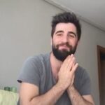 Bilal Hancı Instagram - Funduklar olana kadar kalsaydın bari 😂 @ilyasyalcintas Fınduk zamani yaklaşimca ben😂 #tb