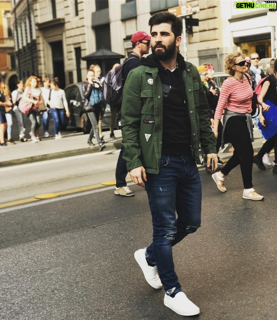 Bilal Hancı Instagram - İtalya'da Bir Trabzon'lu-1 😂 Rome, Italy