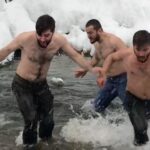Bilal Hancı Instagram - Bu adamlar delirmiş olmalı 😂 @fatihyasinim @atakanozyurt @resathao Uzungöl - Trabzon