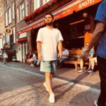 Bilal Hancı Instagram – Neyim ben amsterdama düşmüş bir fındık parçacığı mı ? 🙂 Amsterdam, Netherlands