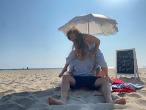 Billie Lourd Instagram - 🤕😻🤕#happyearlybday2me and as the kids say this is #howitstarted SWIPE 4 #howitsgoing  @avstenrydell surprised me with this inCrEdiBLe early bday picnic on the beach 😭💕#ilovehimsomuch …then I decided it would be a #cuteidea to hop on a @bird scooter. My #cutieidea ended up being the #oppositeofcute when I #bustedmyassontheassphault PSA don’t go on #birdscooters kids they’re dangerous af and go way too fast!!! Thank u for listening to this PSA may the force be with my face / potentially broken hand / swollen af knee also thank u to everyone at UCLA urgent care you guys are the #GOAT for bandaging up this old lady (in other news thank you for all the birthday love!!! Seeing your posts makes being in #severepain much less painful ❤️) pps fuck u bird scooters #flipthebird2bird ppps shout out to my body and its reflexes for protecting me from a much worse fate #reflexflex