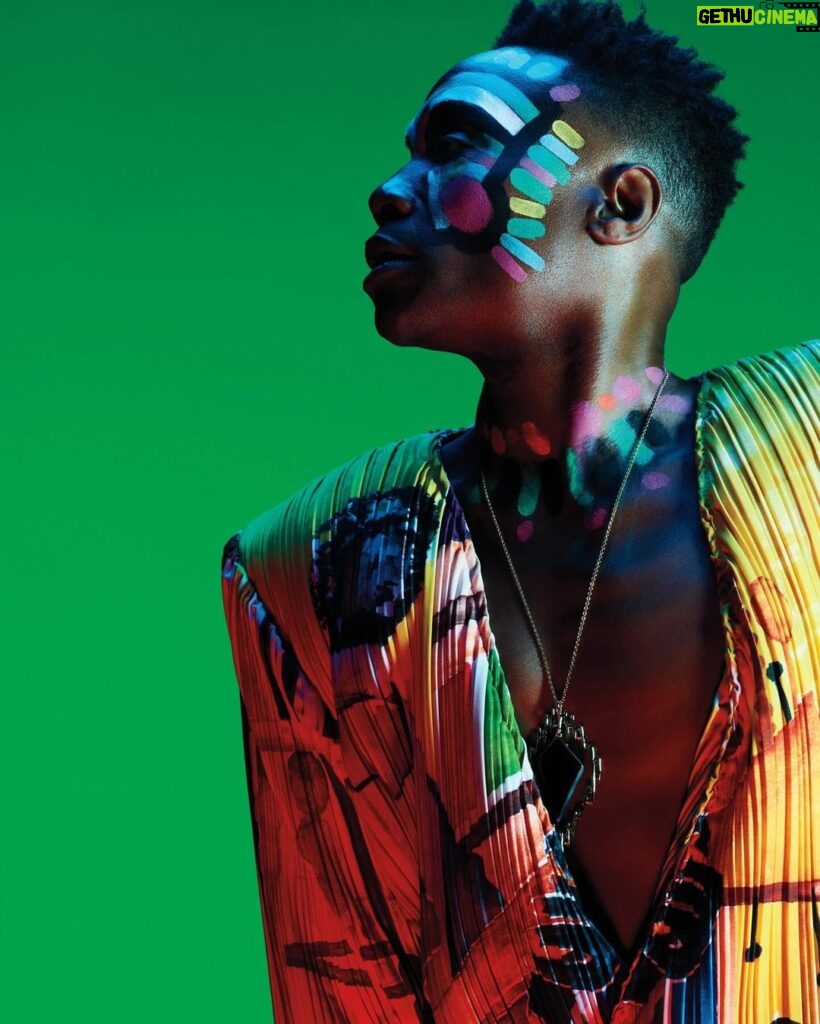 Billy Porter Instagram - Flashing back to my Feb 2020 @allure magazine cover. “Flamboyance was a silencing mechanism for a long time with me. Flamboyant was code for ‘You’re a f*ggot, and we don’t want you.’ Flamboyant was a word that was used to marginalize me and pigeonhole me and keep me in a box. You get in the room, you give them flamboyant, and then they come back to you with, ‘He’s too flamboyant.’ And that’s when I started to want to m*rder people.” One day, while watching an Oprah TV special featuring Maya Angelou and Iyanla Vanzant, he heard one of them mention the importance of shifting your mindset toward service to others. Then, one of the three claimed, the rest will work itself out. Something in that thought clicked for Porter. From across the table, his eyes grew wide with a mock realization: “It’s inside of your authenticity. The very thing that everybody’s telling you is wrong is exactly what you have to be.” I am #BlackHistory I am the #blueprint #historymaker #fashionfriday #fbf