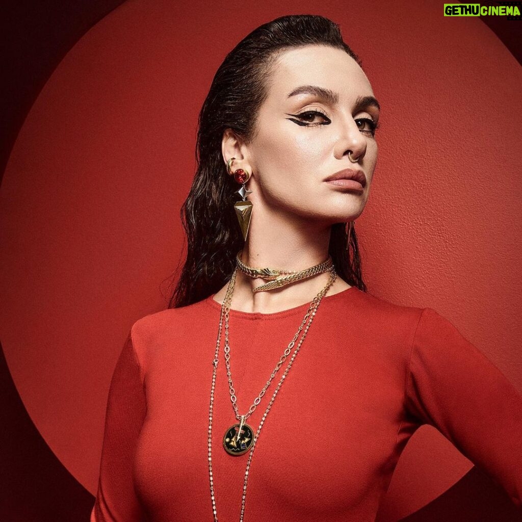 Birce Akalay Instagram - And I deeply wish you to enjoy every piece of our dream too my dears.. And please do not give up to dream on.. Cuz Every Story Needs a DREAMER! 🔴 “The Treasures of the Golden Pharaoh” is now availble at BirceAkalayDesign.com #everystoryneedsadreamer @bircefinejewellery