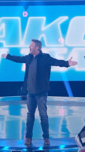 Blake Shelton Instagram - History is being made tonight y'all, I'm hitting my button for the LAST time! #TeamBlake