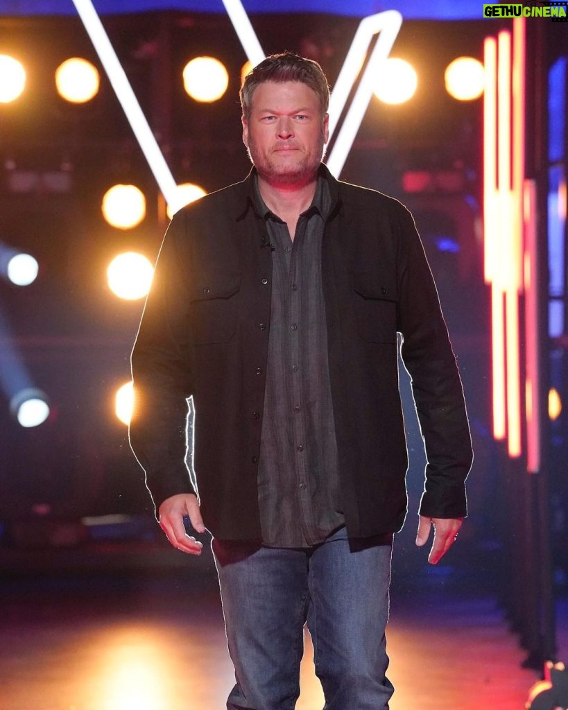 Blake Shelton Instagram - Alright America, let's get some more artists for the FINAL #TeamBlake! Don't miss @NBCTheVoice TONIGHT! #TheVoice