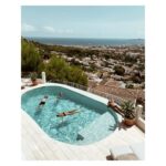 Blanca Suárez Instagram - t h e y 💫 @cris_hdezh @daveeilansbury @maikipleiter @ricardocampo ♡ The place @thestayresidences #CaLaBahia LoveU @jessicabataille Jávea