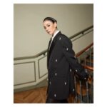Blanca Suárez Instagram - family @guerlain night & @begumkhan *Styled by @_freddyalonso [ @stellamccartney @lesilla @pdpaola_jewelry ] *MU&H by @albaglance @isabel__tejero X @guerlain *Pics by @sergio_borondo Thanks @mariaa.borras @rdl_anna @palomarodriguezjuanes @leyrealviz_ ♥︎♥︎