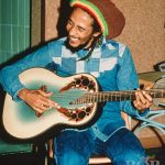 Bob Marley Instagram - “I love to see when you’re dancing from within!” #JumpNyabinghi #BobMarley 📍 Backstage in Milan, #Italy 🇮🇹 Uprising tour, 27 June 1980. 📸 Photo by #LynnGoldsmith. ©️ Fifty-Six Hope Road Music Ltd.