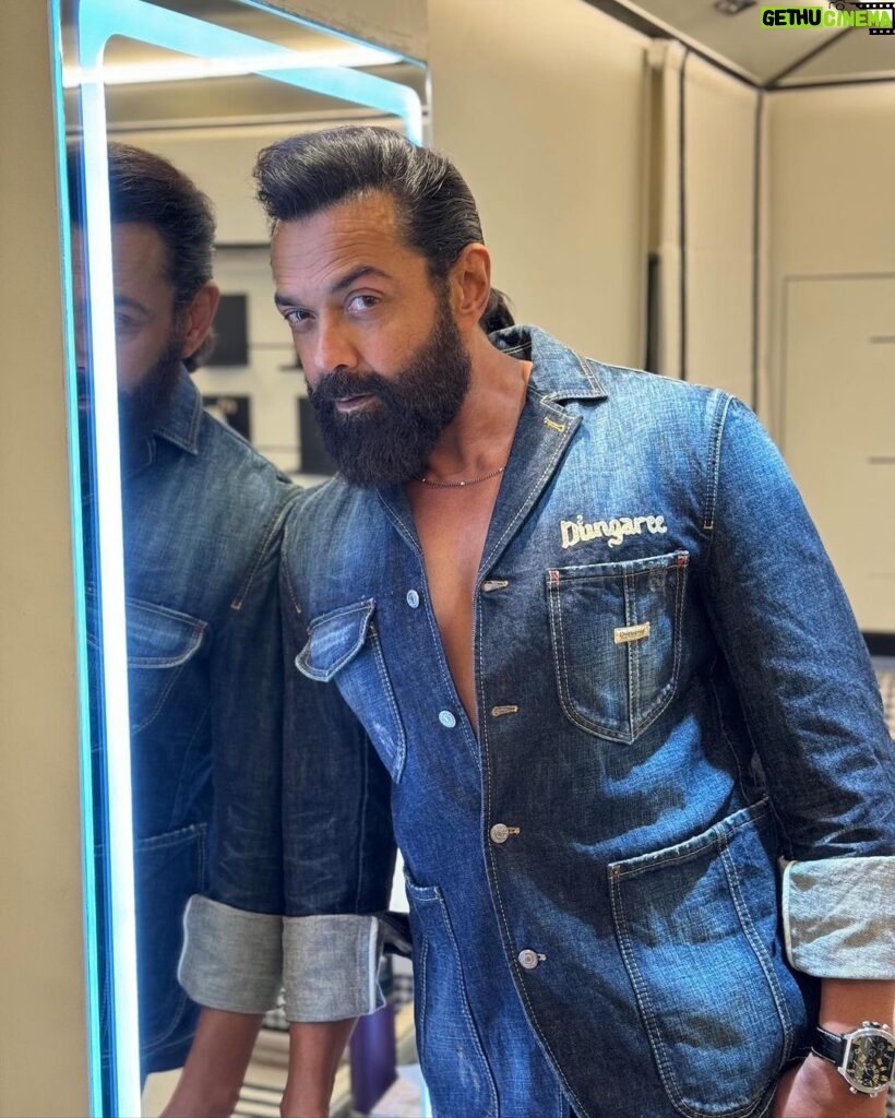 Bobby Deol Instagram - Objects in the mirror are more dangerous than they appear! #AnimalKaEnemy Advance bookings open now … see you in cinema December 1, 2023 #Animal Link in Bio! #LinkInBio