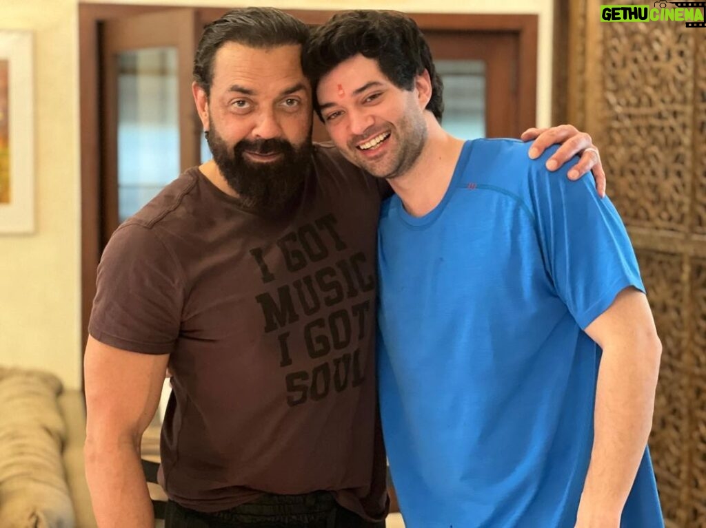 Bobby Deol Instagram - I can’t wait for tonight! You have worked so hard for this day beta and finally the moment has arrived when we all will see you living your dream on the big screen. 28 years back this day was a very special day in my life when my first film released and today it’s become even more special because my Rajveer’s first film is releasing. We all are very proud of you! Good Bless you!! #DonoTheFilm #Dono Book your tickets now on BookMyShow!!