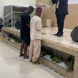 Boca de 09 Instagram - Tropa fui na igreja depôs de 5 anos e achei maravilhoso, amém Jesus, vou me aproximar mais de Deus 🙏