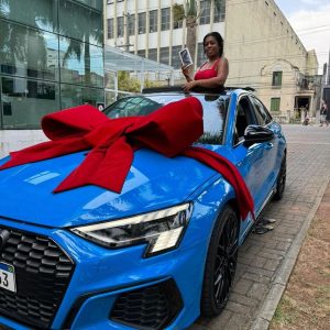 Boca de 09 Instagram - Enquanto eu não posso dirigir vou comprando carro para minha mãe porque ela merece 🤣 @diana24vini