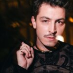 Boran Kuzum Instagram - @gqitalia #GQMOTY ‘23 ✨ with @cartier 📷: @marcopionato styled by @simonrutigliano . . . #reklam Milan, Italy