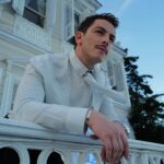 Boran Kuzum Instagram - Premiere day for #Bihter 🖤 Streaming now on @primevideo @primevideotr styling by @simonrutigliano photography by @iamalanmarty Hair by @mustafa_akguul Make up by @burkhu #reklam Istanbul, Turkey