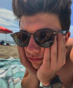Bradley Steven Perry Instagram - Looking at my last semester of college coming up. bless