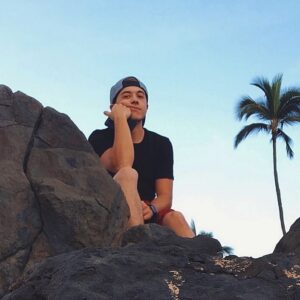 Bradley Steven Perry Instagram - It’s Hawaii again this time