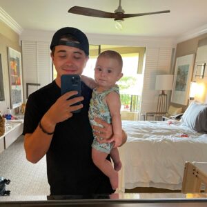 Bradley Steven Perry Instagram - Mirror baby 4 month marker but make it Hawaii