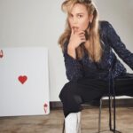 Brie Larson Instagram - Good vibes only ♥️ @harpersbazaarus Editor-in-Chief: @samiranasr Photographer: @collierschorrstudio Stylist: @samiranasr Story by: Carina Chocano Creative Director: @lauragenninger Hair: @cimmahony for @studiocimmahony Makeup: @ninapark Manicure: @jadaellize Production: @mayorproductions Set Design: @amystickland_setdesign Entertainment Director: @angcutt