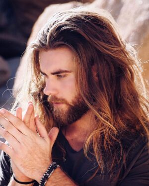 Brock O'Hurn Instagram - So turns out there's no service in the Bahamas 🏊🏼🙅🏽 I may be late to the game but I want to wish everyone an INCREDIBLE New Year and that all your hard work pays off this year! That all your Dreams come true! 
Here's a random pic of me while I figure out how to get all the footage from the trip! 🙏🏽😏 Have a great Monday everyone!! 🎉😊
