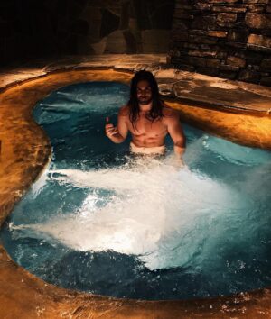 Brock O'Hurn Instagram - No better way to end a full day of boarding 🏂 
Resting up in the jacuzzi before hitting the slopes again tomorrow! 
Hope everyone had an incredible day! 🗻😊