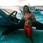 Brock O'Hurn Instagram - I am taking life as it comes while also chasing my dreams. It hasn't been an easy ride.. But every moment has been worth it! Got to experience these bad boys in the Bahamas and had the time of my life! Sea Breachers 🐬 I love my life. I am so thankful and grateful for every experience I have while living it!! Stay Blessed Everyone! 🙏🏻🏊🏼🌴 #ChaseYourDreams #YouMatter